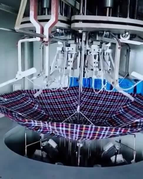 国产高科技伞视频,创新科技引领雨具革命