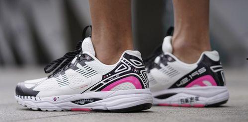 国产运动鞋研发过程视频,从设计灵感到市场热销的蜕变之旅