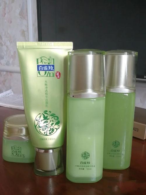 国产水乳测评百雀羚视频,百雀羚实力解析，揭秘护肤新宠！