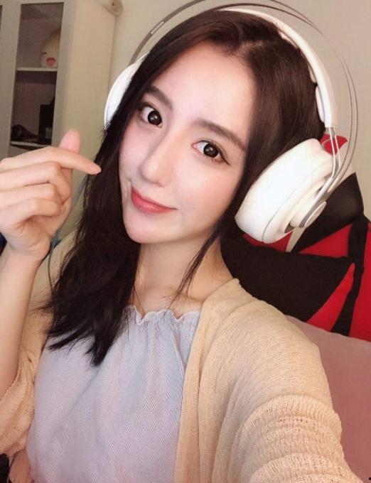 国产主播大尺度福利视频,尺度惊人，引发热议