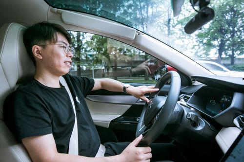 采访国产车车主视频