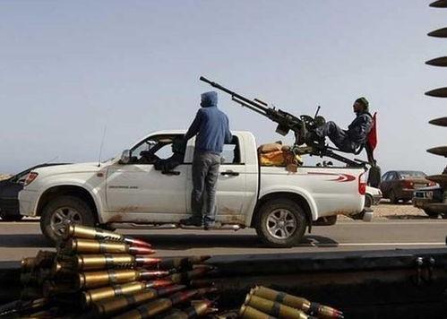 国产车载重机枪测试视频,火力全开，震撼登场