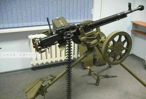 国产车载重机枪测试视频,火力全开，震撼登场