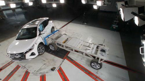 国产挂车碰撞测试视频,硬核实力见证安全品质